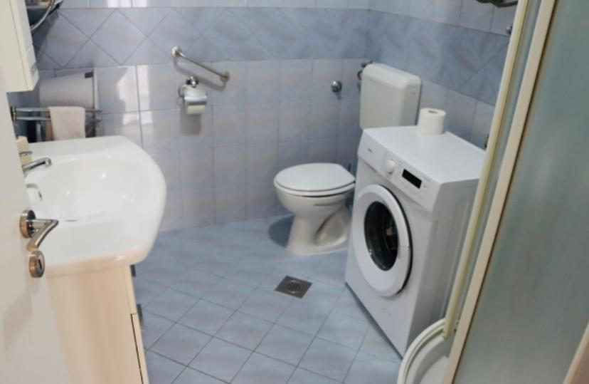 Iva Apartman Sa Bazenom Donji Zemunik Ngoại thất bức ảnh